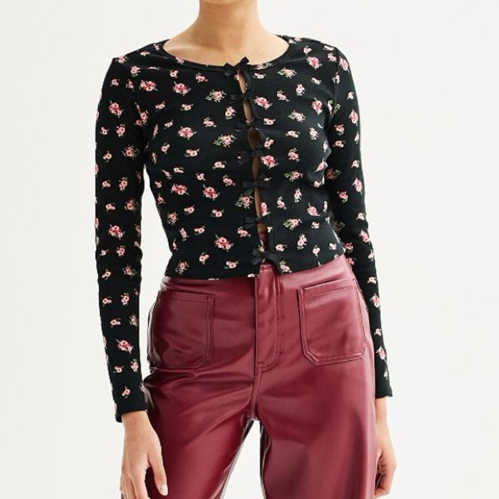 Sugar Moon Juniors XL Black Floral Cardigan Shirt Grandmacore Bow Details